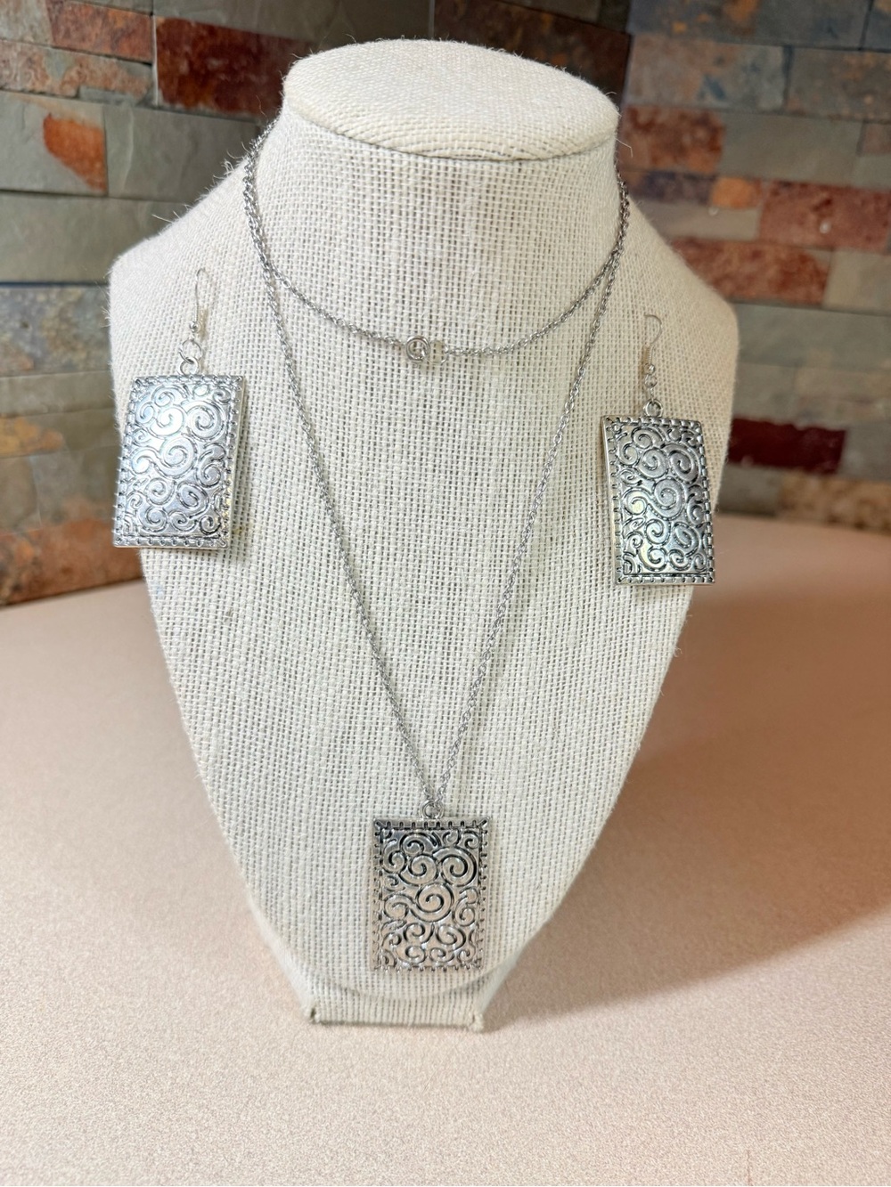 Homemade Intricate Filigree Silver-Tone Pendant Necklace & Earring Set